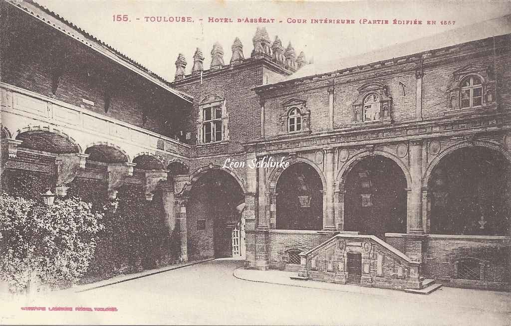 155 - Hptel d'Assézat - Cour intérieure (patie édifiée en 1557)