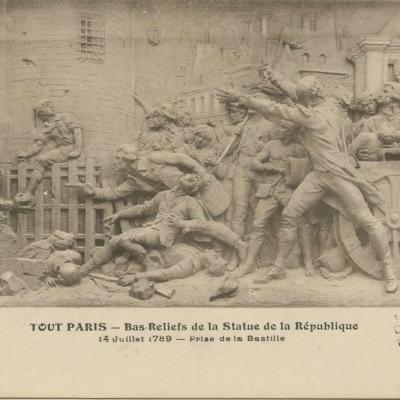 159 M - Bas-reliefs de la Statue de la République - Prise de la Bastille