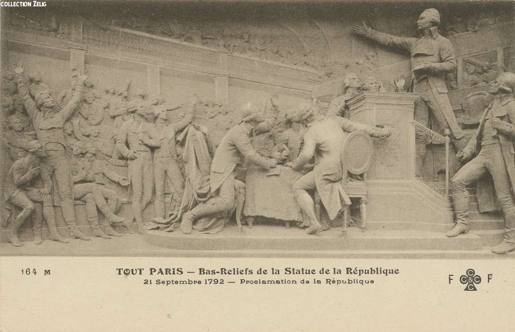 164 M -  Bas-Reliefs de la Statue de la République - Proclamation de la République