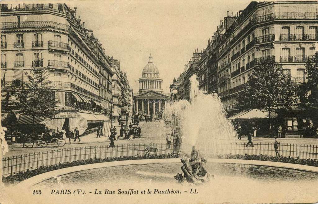 165 - PARIS - La Rue Soufflot et le Panthéon