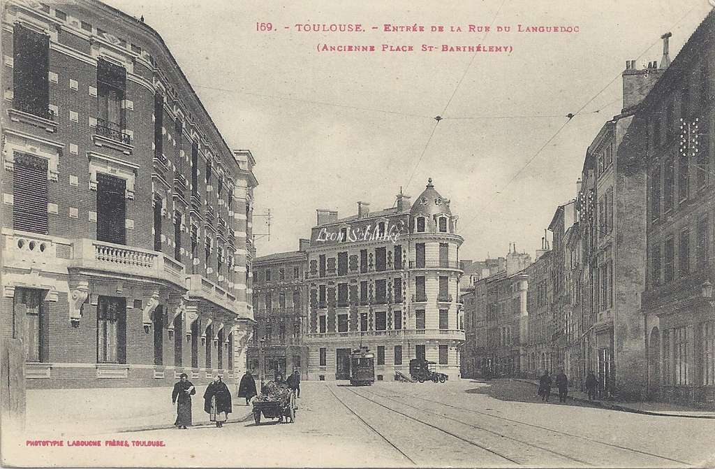 169 - Entrée de la Rue du Languedoc