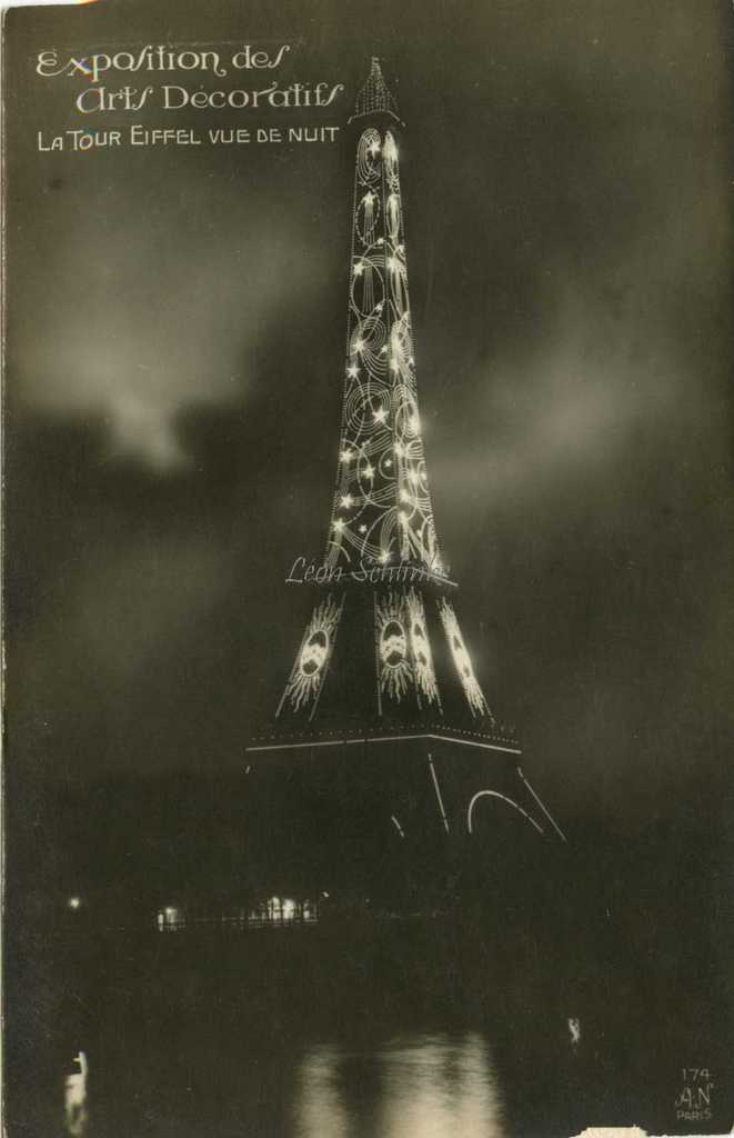 174 - La Tour Eiffel vue de nuit