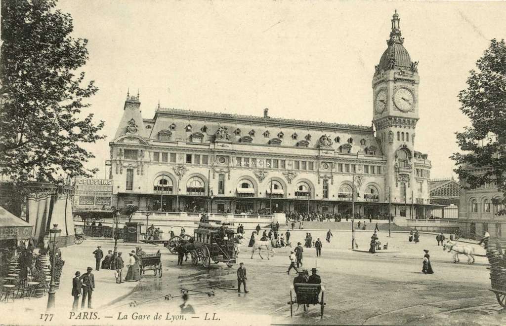 177 - PARIS - La Gare de Lyon