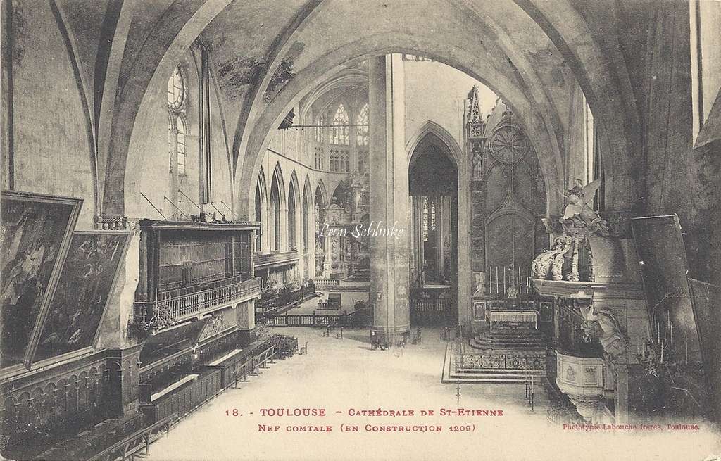 18 - Cathédrale de St-Etienne - Nef Comtale