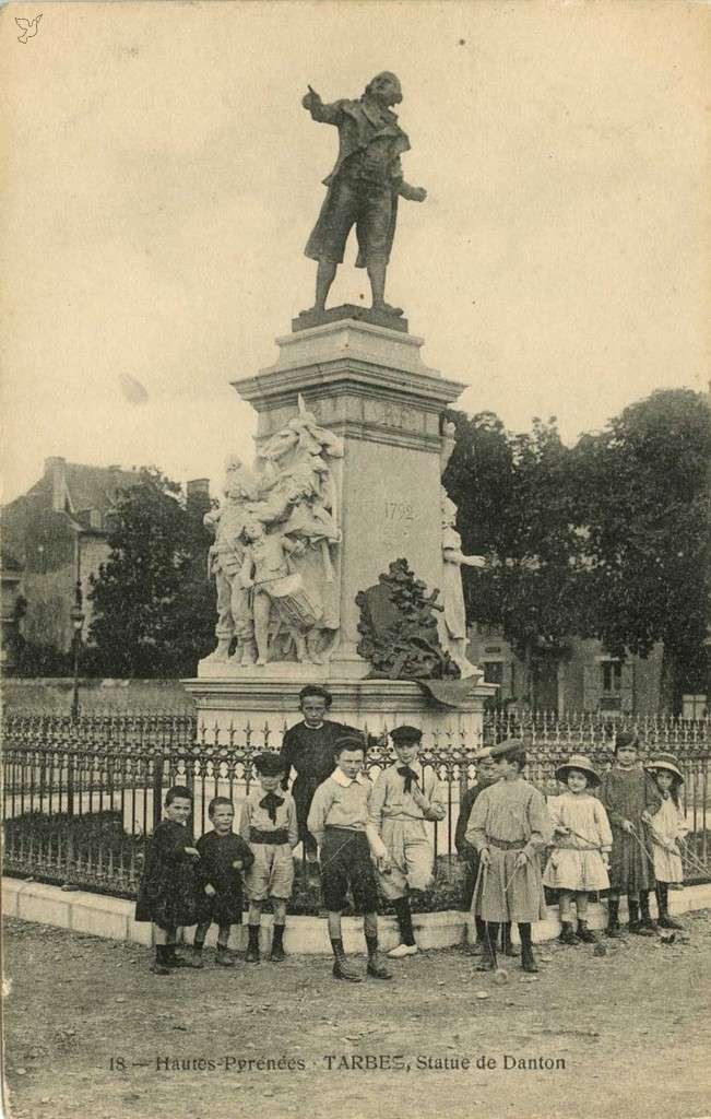 18 - Statue de Danton