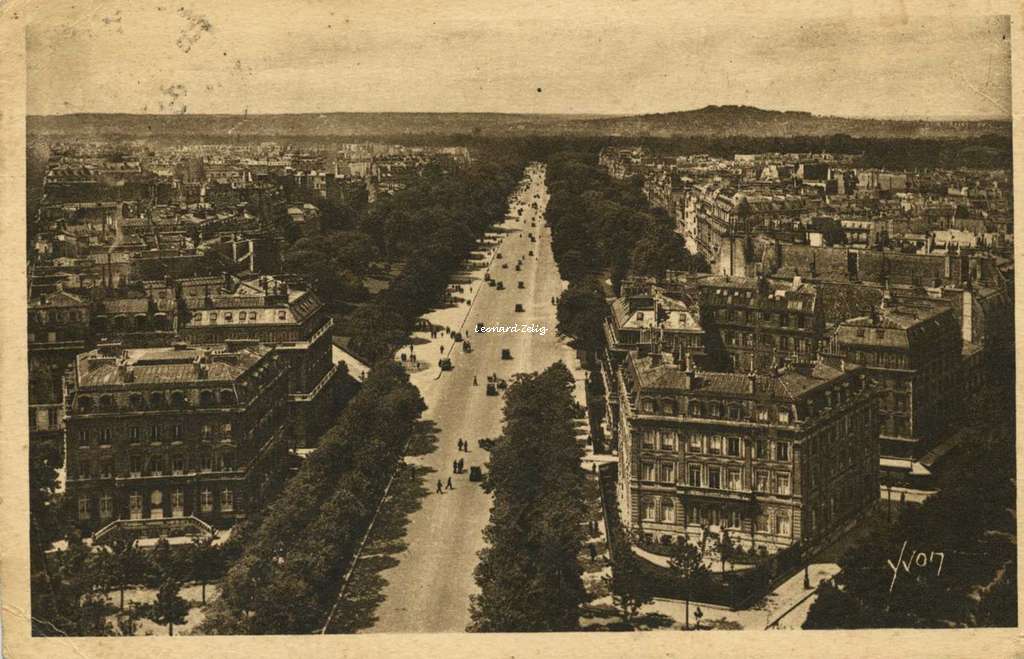 184 - L'Avenue du Bois-de-Boulogne vue de l'Arc de Triomphe