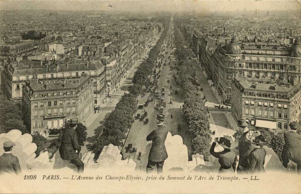 1898 - PARIS - L'Avenue des Champs-Elysées, prise du sommet de l'Arc de Triomphe