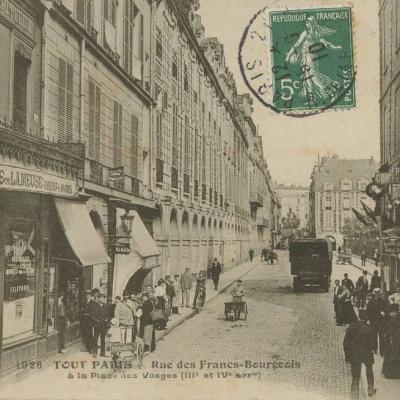 1926 - Rue des Francs-Bourgeois à la Place des Vosges