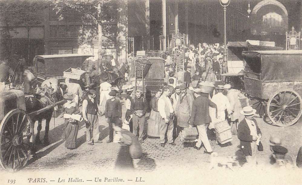 193 - PARIS - Les Halles - Un Pavillon