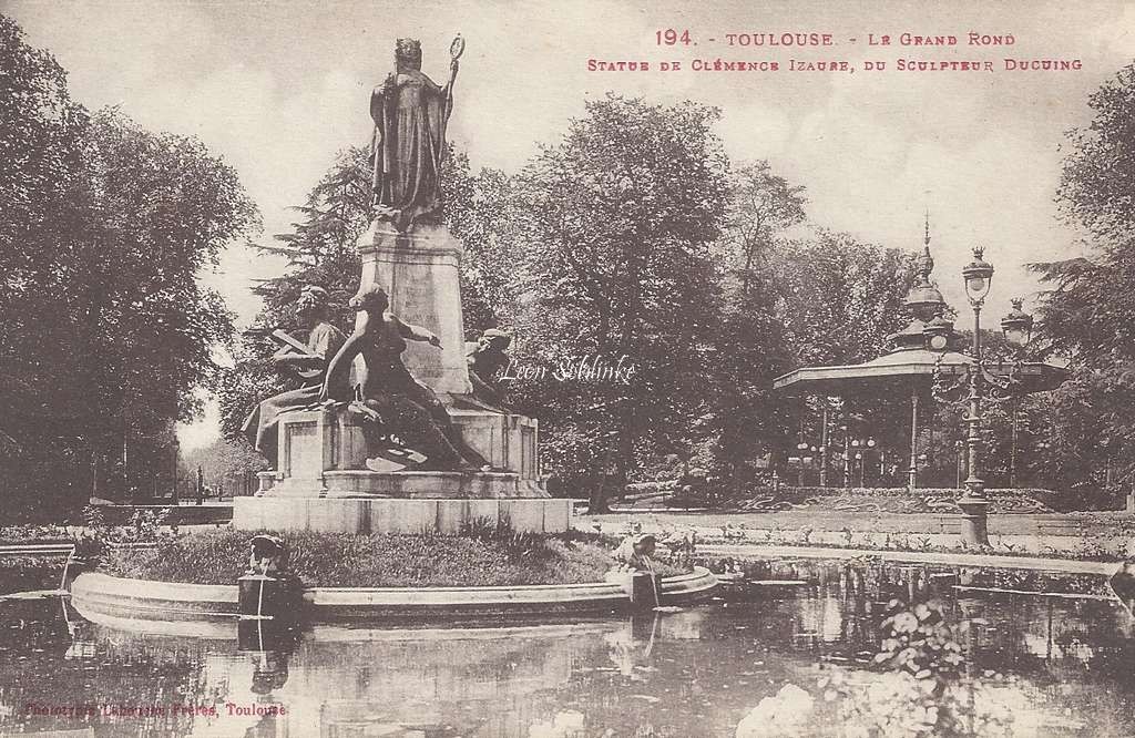 194 - Le Grand-Rond - Statue de Clémence-Isaure par Ducuing