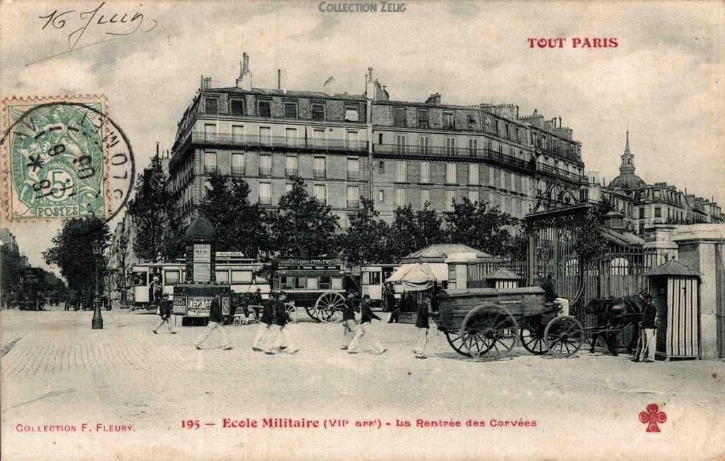 195 - Ecole Militaire - La rentrée des Corvées