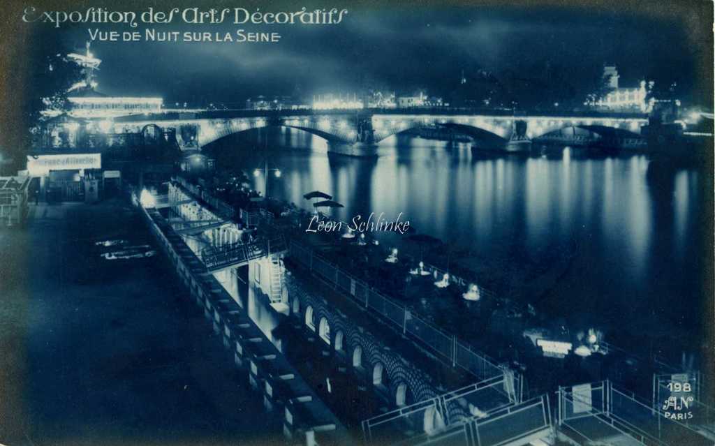 198 - Vue de nuit sur la Seine