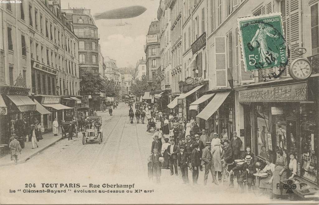 204 - Rue Oberkampf - Le Clément-Bayard évoluant au-dessus du XI° arrt