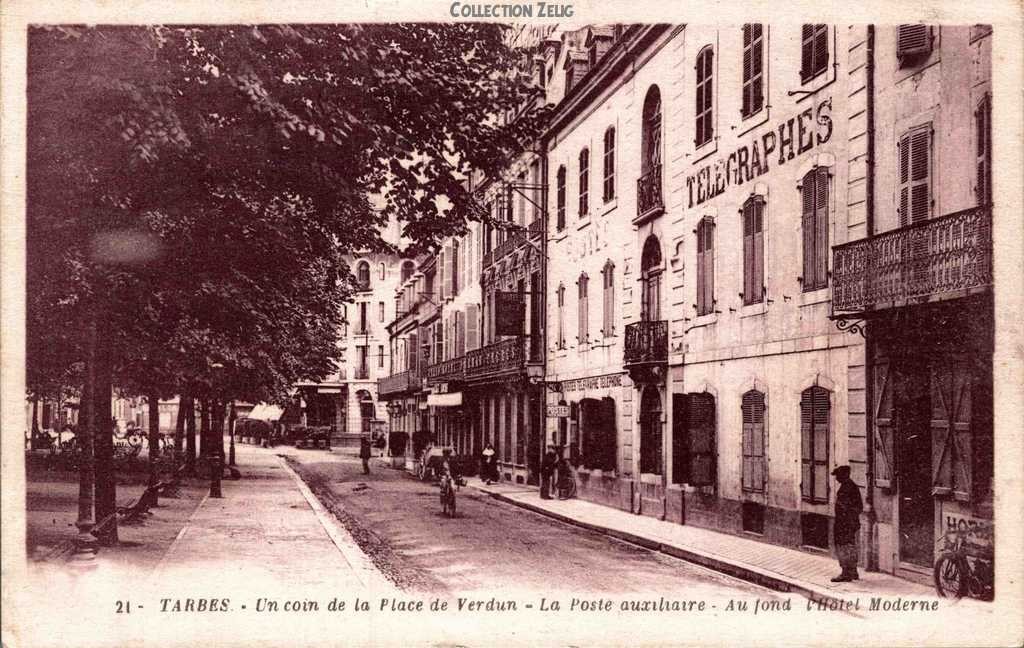 21 - Un coin de la Place de Verdun - La Poste auxiliaire (vue 2)