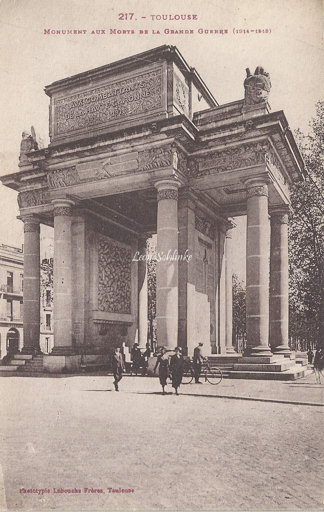217 - Monument aux Morts de la Grande Guerre