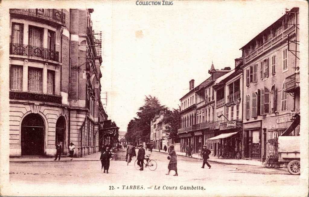 22 - Le Cours Gambetta (vue 2)