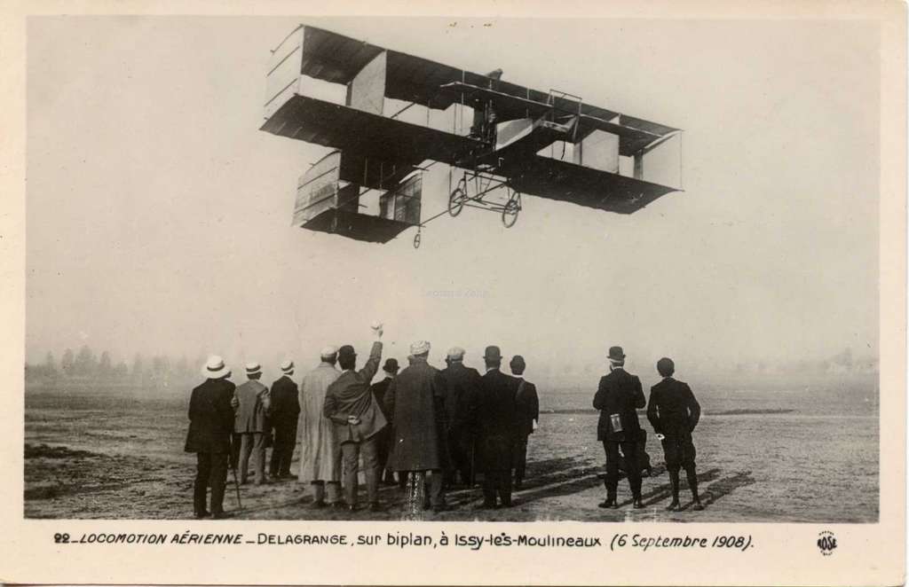 22 - Locomotion Aérienne - Delagrange sur biplan à Issy-les-Moulineaux (6 Septembre 1908)