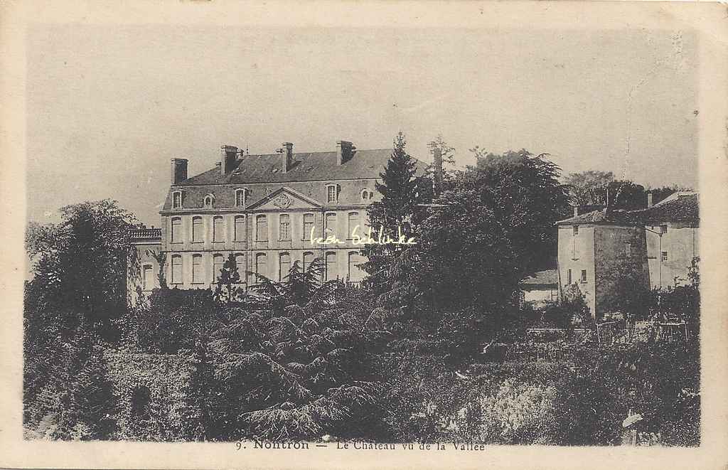 24-Nontron - Le Château vu de la Vallée (Lacoste 9)