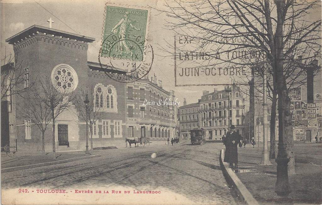 242 - Entrée de la rue du Languedoc