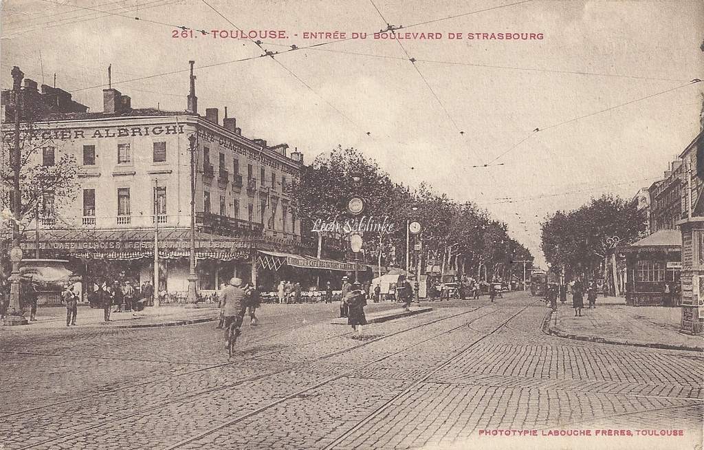 261 - Entrée du Boulevard de Strasbourg