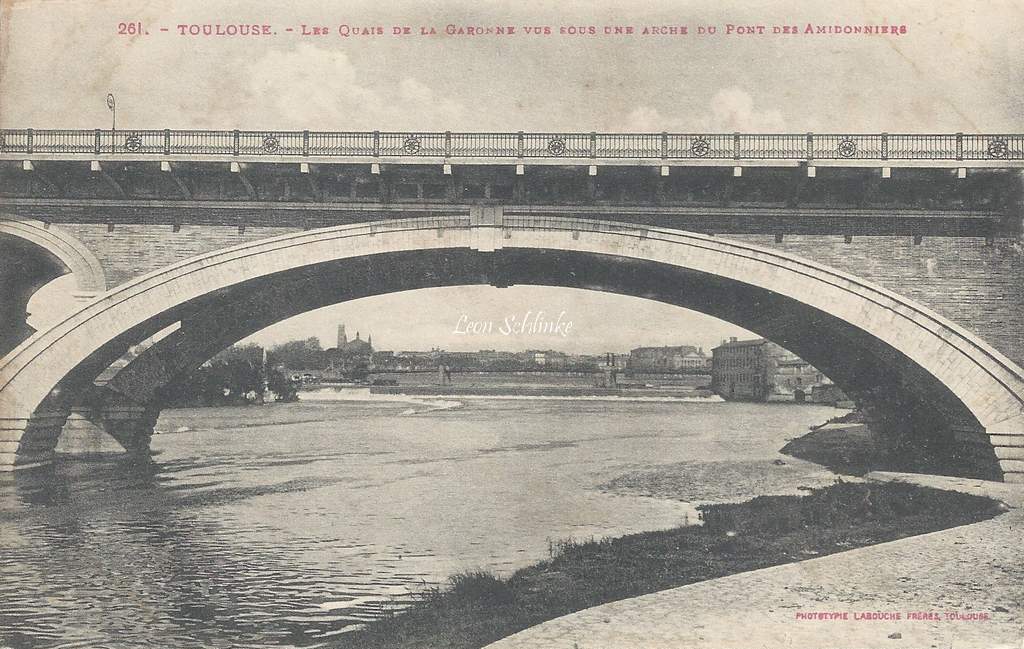 261 - Les Quais de la Garonne au pont des Amidonniers