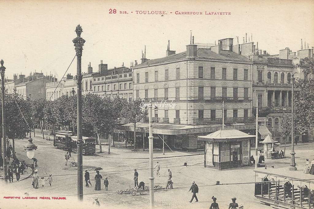 28 bis - Carrefour Lafayette