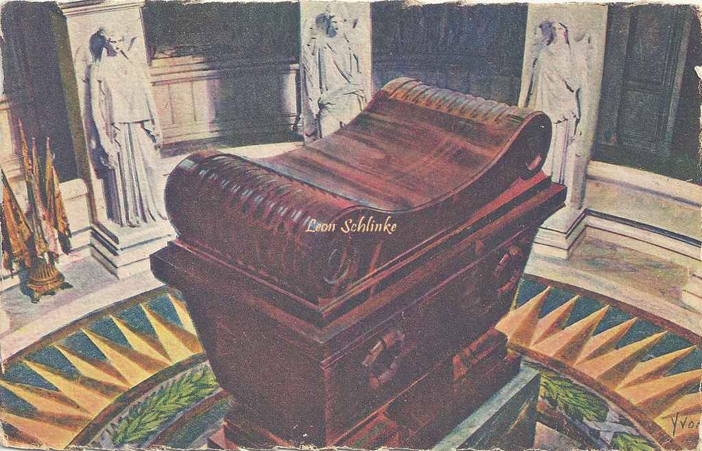 28 (S2) - Sarcophage de l'Empereur Napoléon Ier aux Invalides
