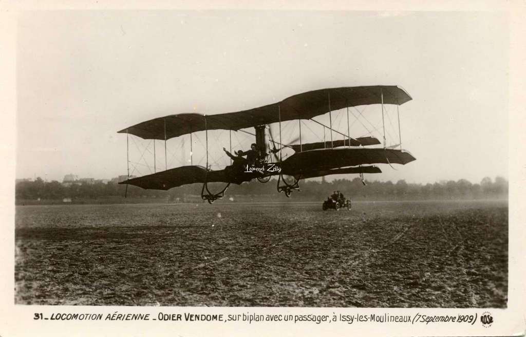 31 - Locomotion Aérienne - Odier-Vendome sur biplan à Issy-les-Moulineaux (7-9-1909)