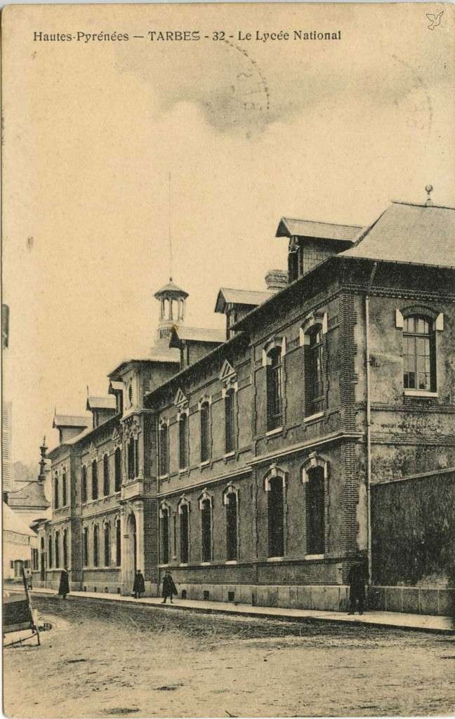 32 - Le Lycée National