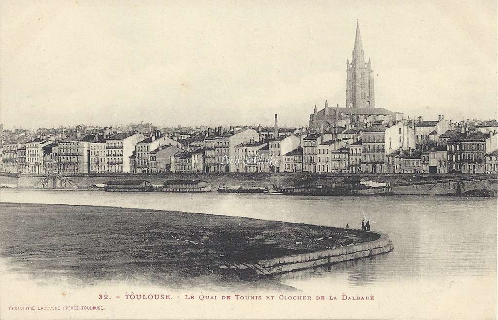 32 - Le Quai de Tounis et le Clocher de la Dalbade
