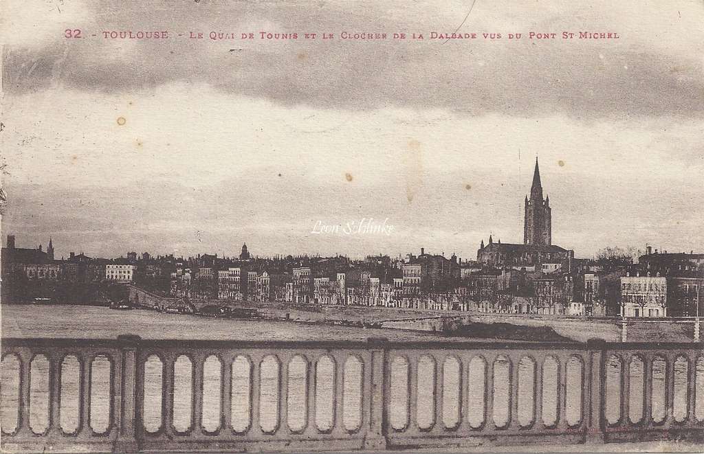 32 - Le Quai de Tounis et le Clocher de la Dalbade