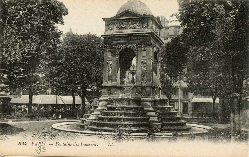 324 - PARIS - Fontaine des Innocents