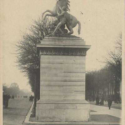 34 - Chevaux de Marly