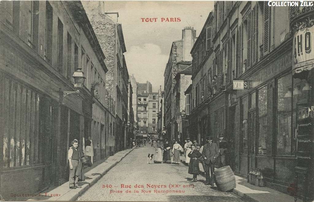 340 - Rue des Noyers prise de la Rue Ramponneau