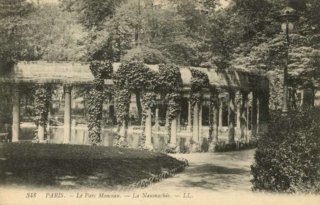 348 - PARIS - Le Parc Monceau - La Naumachie