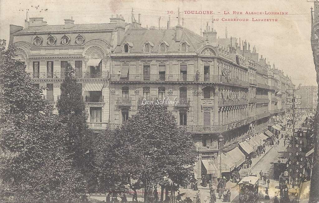36 - La Rue Alsace-Lorraine au carrefour Lafayette