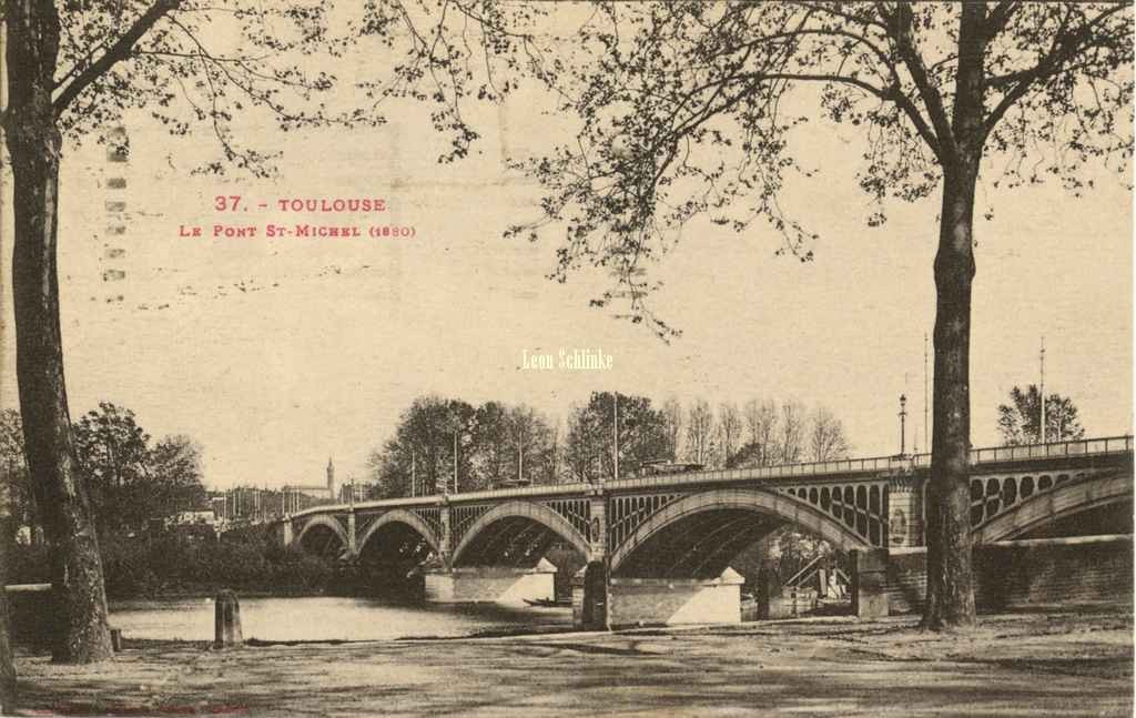 37 - Le Pont St-Michel 1880