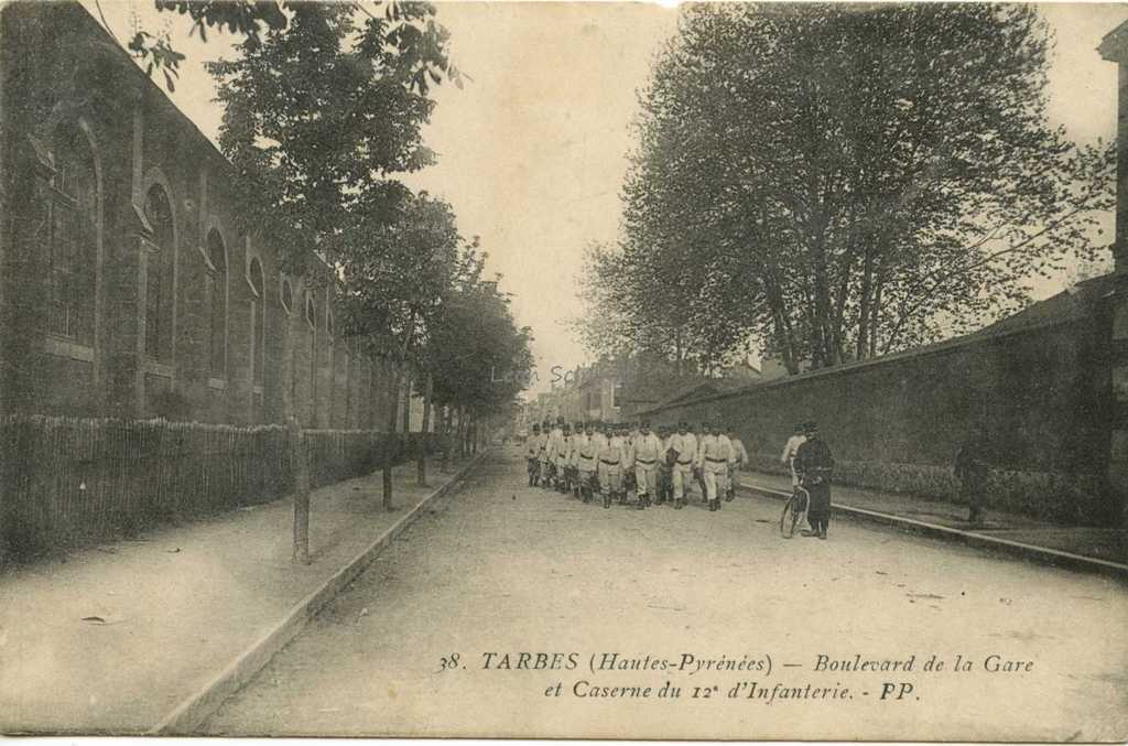 38 - Boulevard de la Gare et Caserne du 12° d'Infanterie