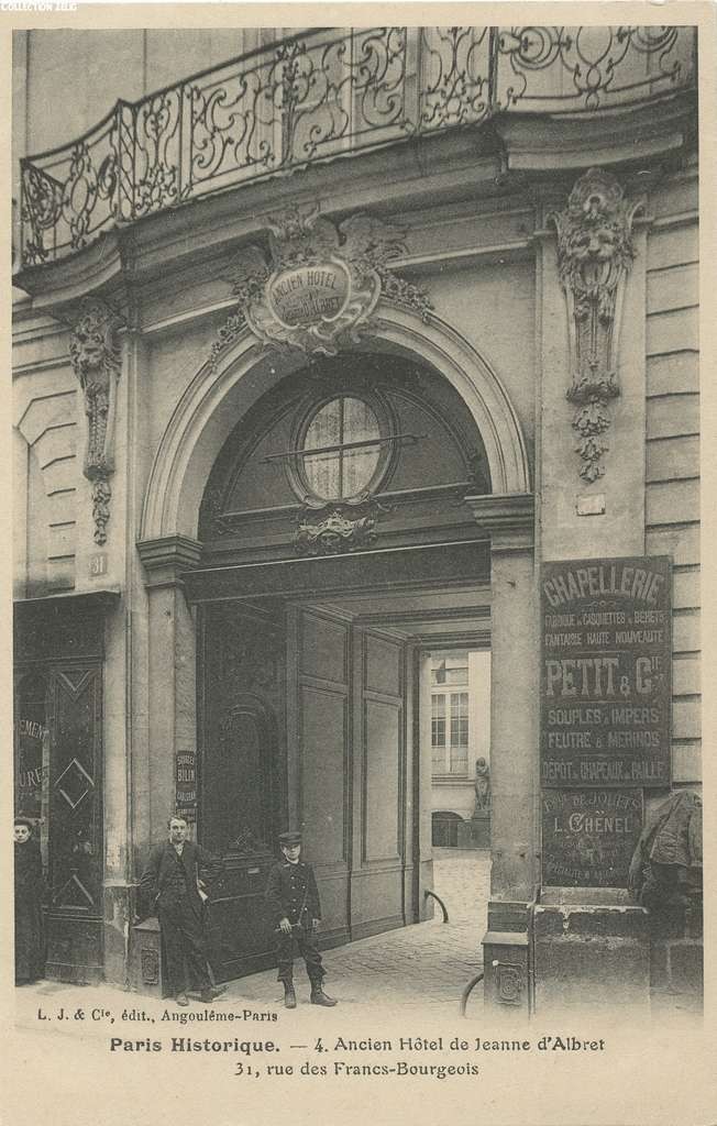 4 - Ancien Hôtel de Jeanne d'Albret