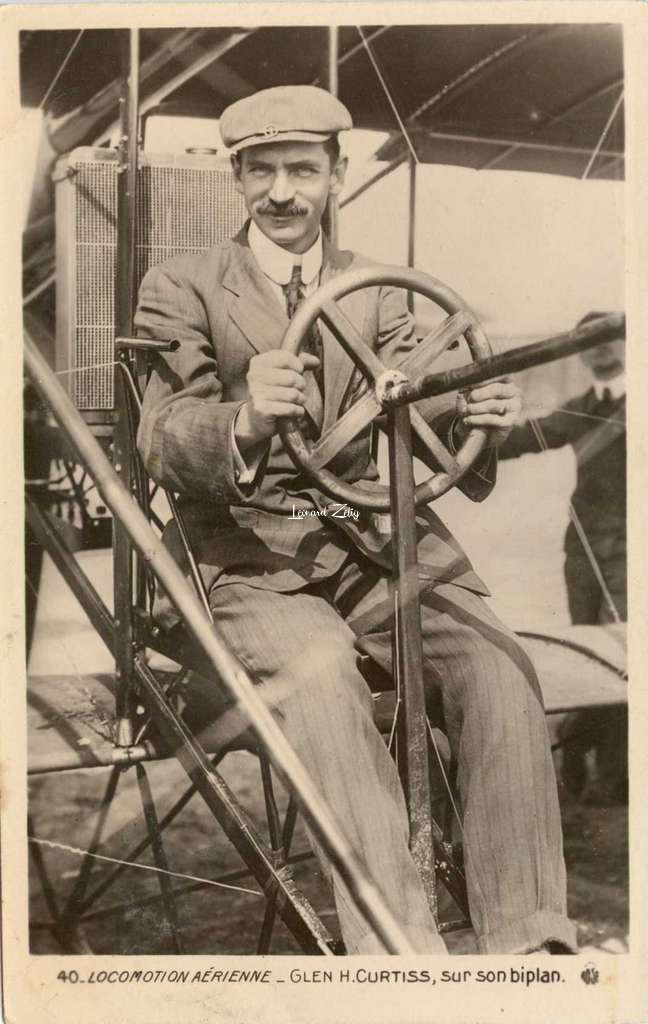 40 - Locomotion Aérienne - Glenn H.Curtiss sur son biplan