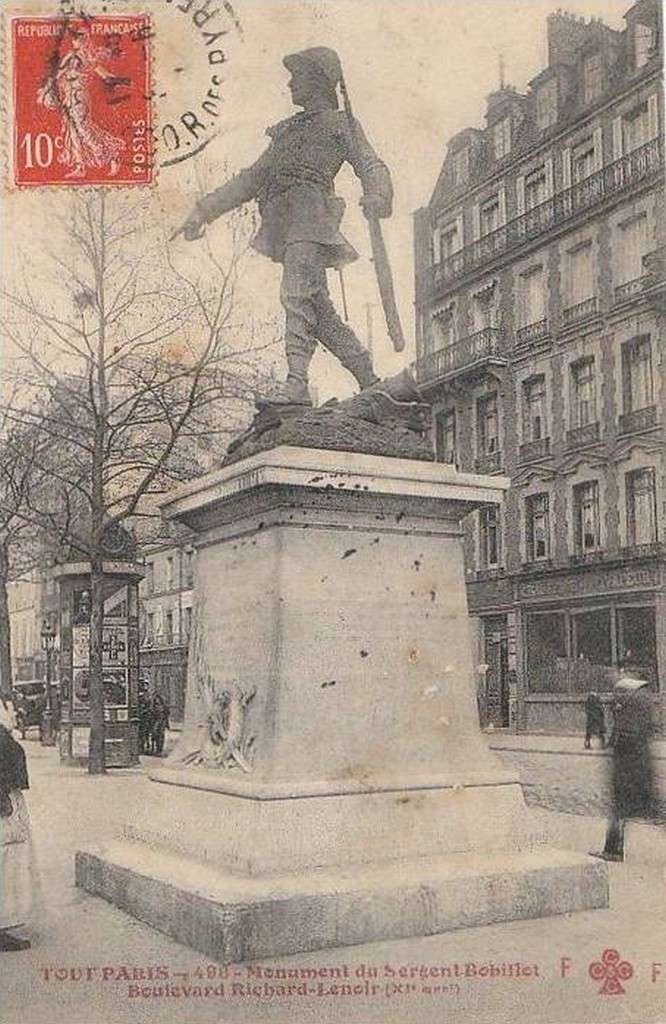 496 - Monument du Sergent Bobillot