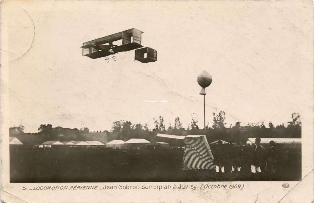 51 - Locomotion Aérienne - Jean Gobron sur biplan à Juvisy