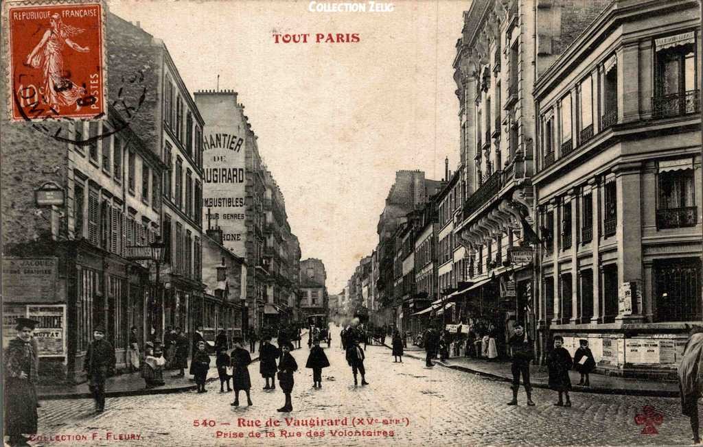 540 - Rue de Vaugirard prise de la Rue des Volontaires