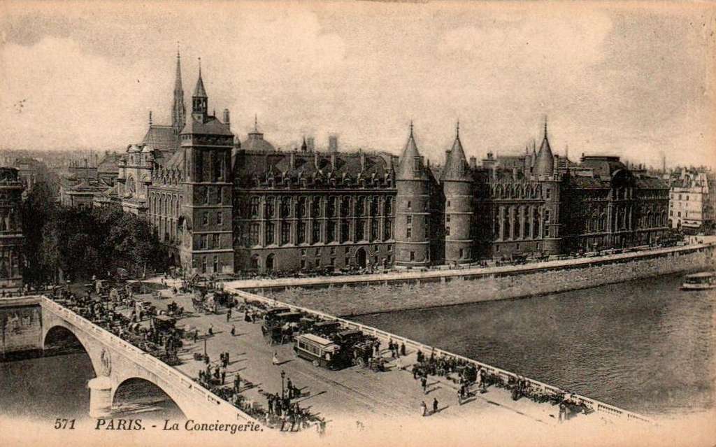571 - PARIS - La Conciergerie