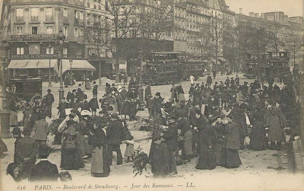 616 - PARIS - Boulevard de Strasbourg - Jour des Rameaux