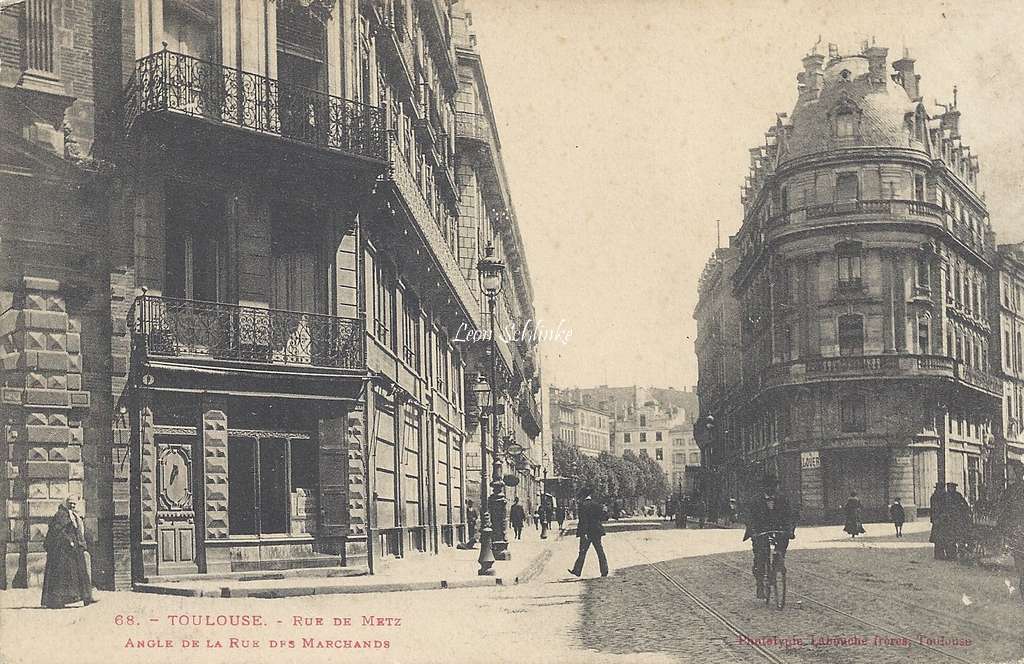 68 - Rue de Metz, Angle de la rue des Marchands