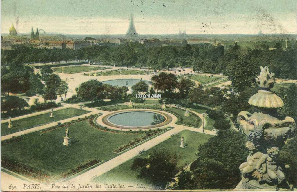 695 - PARIS - Vue sur les Jardins des Tuileries