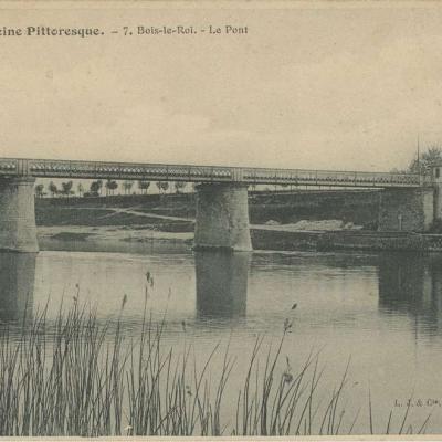 7 - Bois-le-Roi - Le Pont