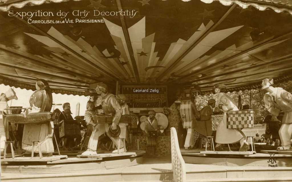 77 - Carrousel de la Vie Parisienne