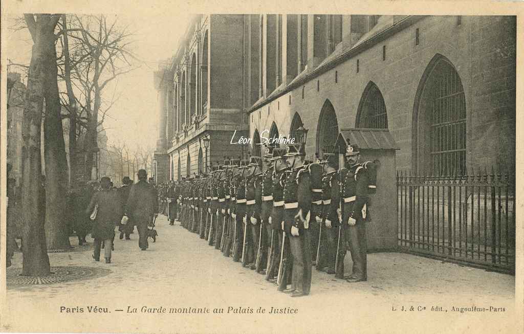 77 - La Garde montante au Palais de Justice